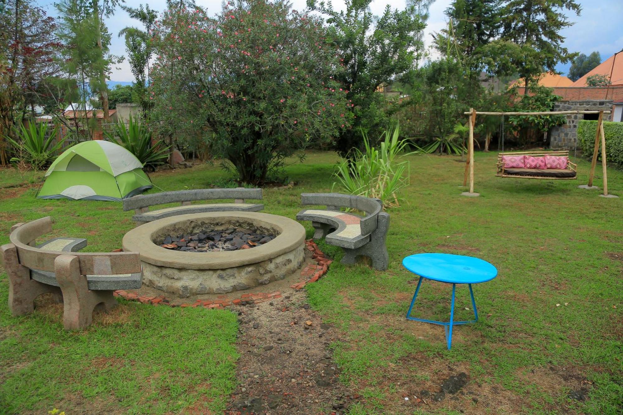 Karisimbi Cave Resort Ruhengeri Extérieur photo